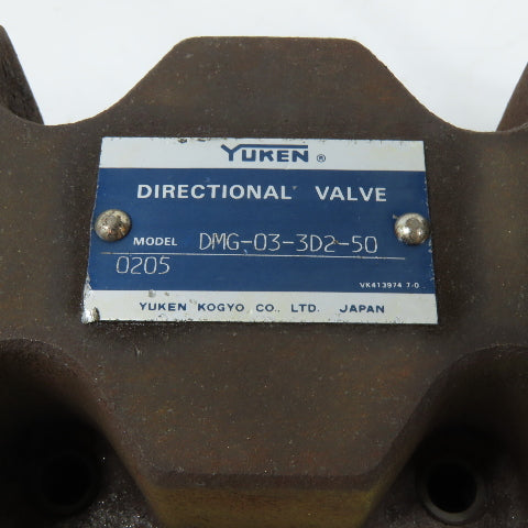 Yuken DMG-03-3D2-50 5/3 Way Closed Center Manual Hydraulic Spool Valve