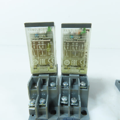 Schneider RXM2LB2BD 24VDC 2-Pole Relay w/ Socket Base 5A 250VAC Lot Of 8