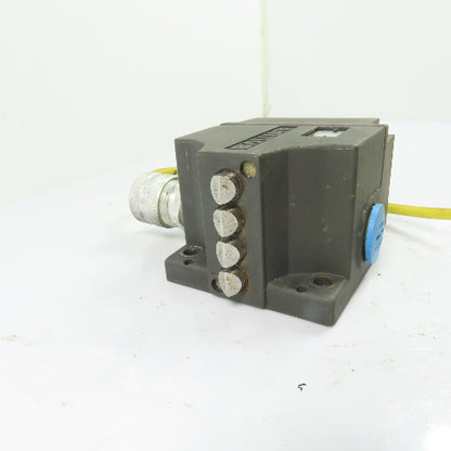 Balluff BNS029N BNS 819-B04-D12-61-12-10-FD Limit Switch