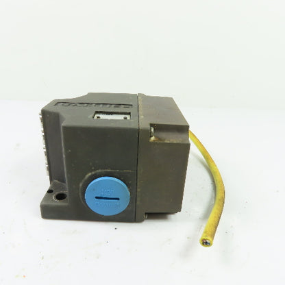 Balluff BNS029N BNS 819-B04-D12-61-12-10-FD Limit Switch
