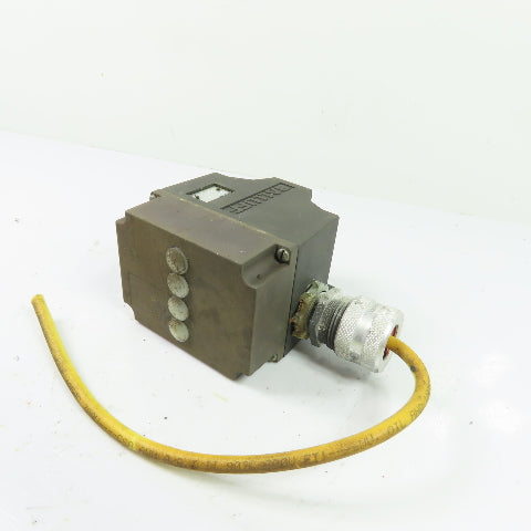 Balluff BNS029N BNS 819-B04-D12-61-12-10-FD Limit Switch