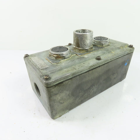Allen Bradley 3-Button Pushbutton Control Station 7.5" x 3.75" x 3"