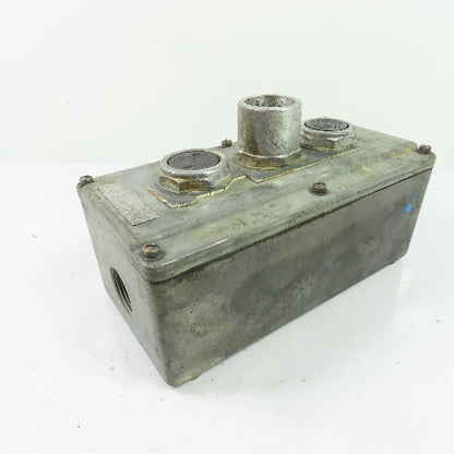 Allen Bradley 3-Button Pushbutton Control Station 7.5" x 3.75" x 3"
