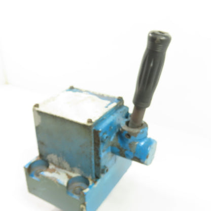 6130-02-42 4-Way Manual Lever Hydraulic Directional Control Valve