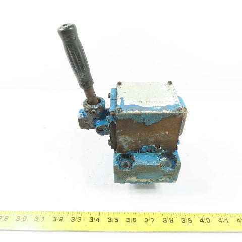 6130-02-42 4-Way Manual Lever Hydraulic Directional Control Valve