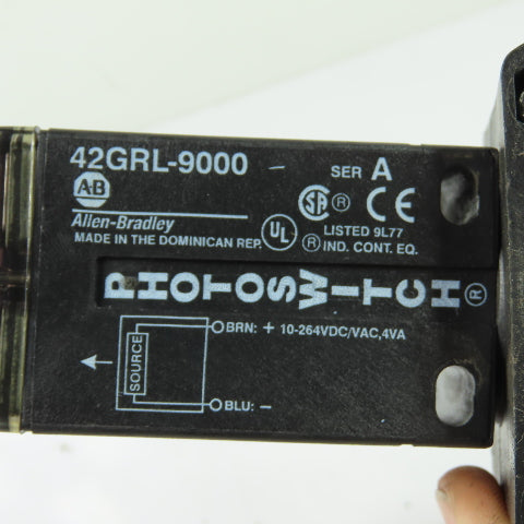 Allen-Bradley 42GRL-9000 Photoelectric Sensor Photoswitch 10-264VAC/DC Ser A