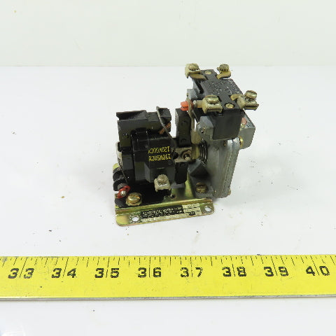 Square D 9050 A0-1E Pneumatic Timing Relay 110/120V 50/60Hz Ser C