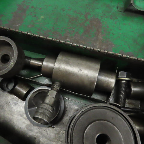 Greenlee 767A 7646-M2 Hydraulic Knockout Punch Driver Set