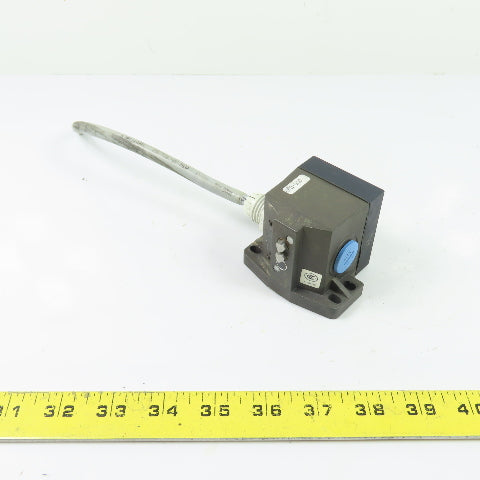 Balluff EF0-S30 Limit Switch