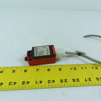 Bernstein 608.6103.008 I88-U1Z W IP65 Enclosed Plunger Limit Switch 240VAC