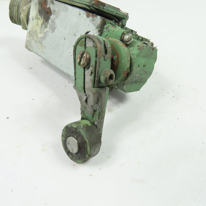 Cutler-Hammer 10316H187C Roller Lever Limit Switch 600V AC Pilot Duty