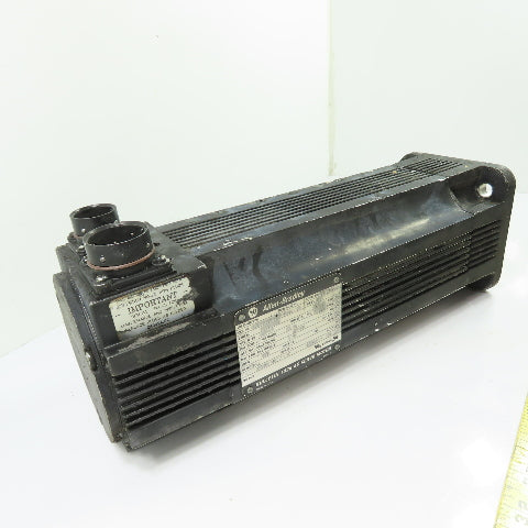 Allen-Bradley 1326AB-B430E-21 1.5kW AC Servo Motor 460V 3Ph 3200RPM