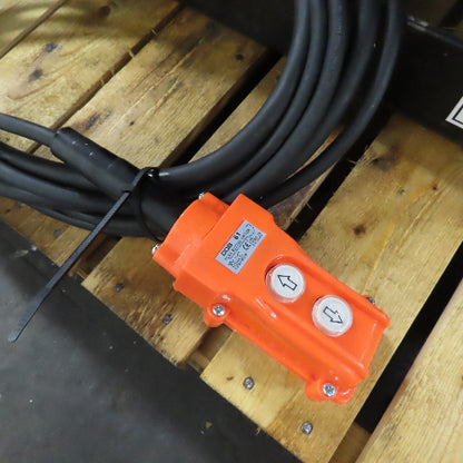 Autoquip 40" x 40" 4000LB Hydraulic Scissor Lift Table 115V 1PH