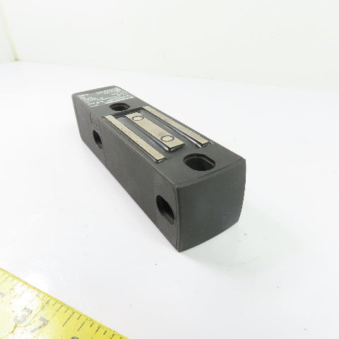 Schmersal 101209059 MZM 100 ST2-1P2PWM-A Solenoid Interlock Safety Switch 24VDC