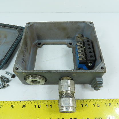 SEW-Eurodrive 184 337 0/M13 Motor Terminal Box Housing & Cover Terminal Block