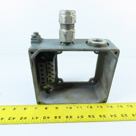 SEW-Eurodrive 184 337 0/M13 Motor Terminal Box Housing & Cover Terminal Block
