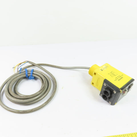 Banner Q45VR2F Photoelectric Fiber Optic Sensor Amplifier 90-250VAC