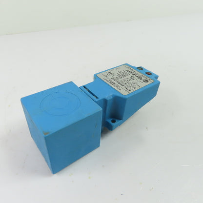 Allen-Bradley 871L-XCB40S40 40mm Inductive Proximity Limit Switch 20-250VAC