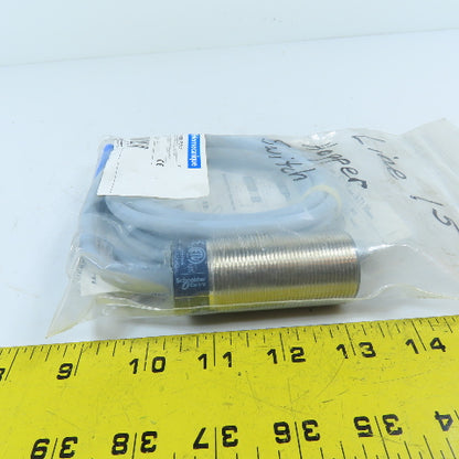 Telemecanique 902593 XT130B1PCL2 M30 Capacitive Proximity Sensor 12-24VDC