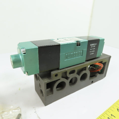 Numatics 228-703B 082SS415K000030 Solenoid Air Valve w/Manifold Base 110-120VAC