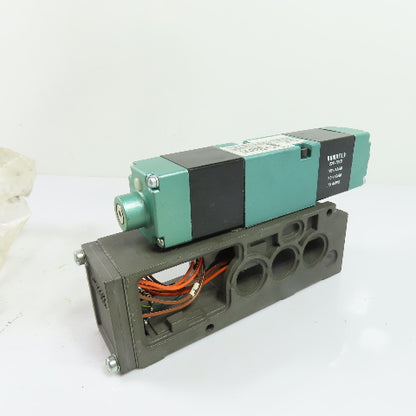 Numatics 228-703B 082SS415K000030 Solenoid Air Valve w/Manifold Base 110-120VAC