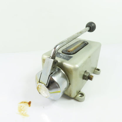 Ruby LT-8 Manual Lever-Actuated Oil Reservoir Lubricator Pump 0.6l 8cc
