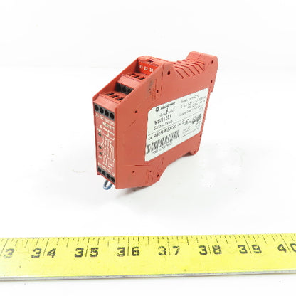 Allen-Bradley 440R-N23126 Guardmaster MSR127T Safety Relay 24VAC/DC Ser C