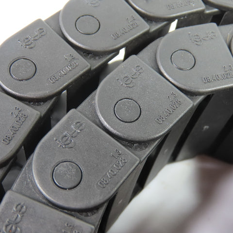 Igus 08.40.028 Plastic Cable Carrier Energy Drag Chain 31.5" OAL 40mm x 15mm ID