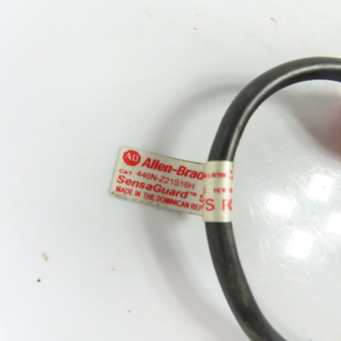 Allen-Bradley 440N-Z21S16H 24VDC SensaGuard Non-Contact Safety Switch 24VDC SerA