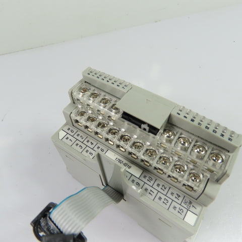 Allen-Bradley 1762-IQ16 Ser A Rev B Micrologix 16 PT 24VDC Sink/Source Input