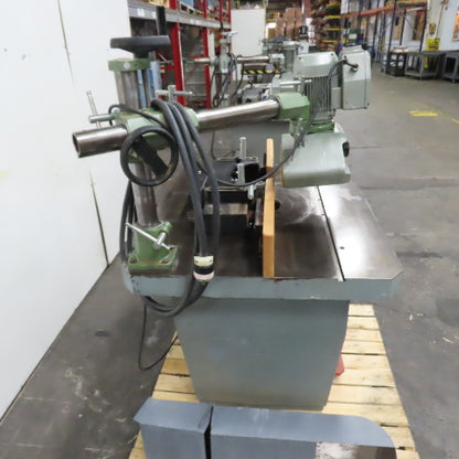 Delta Invicta 43780 RS 15 7.5Hp 5-Speed Wood Shaper w/Holz Power Feeder 220/460V