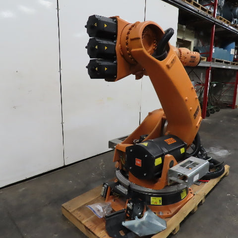 Kuka KR 210-2 6 Axis Robot 2700mm Reach 210kg Payload No Controls