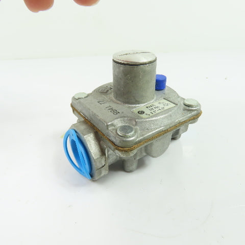 Maxitrol RV47L 1/2 PSIG Gas Pressure Regulator 2.8-5.2" WC Outlet
