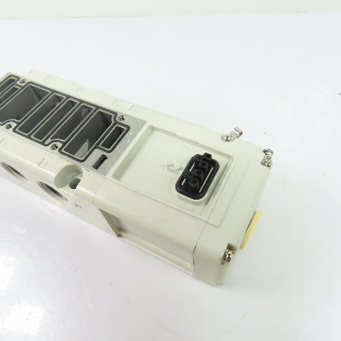SMC VQ5000 5-Port Solenoid Valve Manifold Subplate Base Mount 1/2" NPT NEW