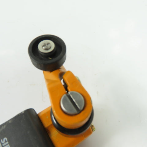 Siemens 3SE3 120-1G-Z Roller Lever Limit Switch 500VAC
