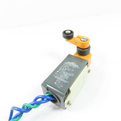 Siemens 3SE3 120-1G Roller Lever Arm Limit Switch 1NO+1NC 500V