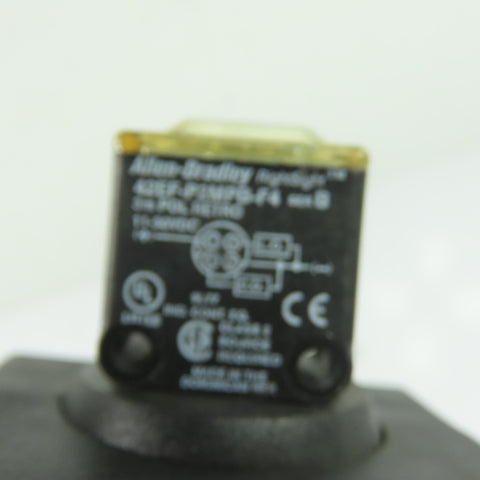 Allen-Bradley 42EF-P2MPB-F4 Retroreflective Photoelectric Sensor 10-30VDC Ser B