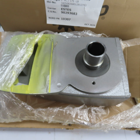 NORD SK4282AZSH.F Helical Gear Reducer 15.20:1 Ratio 115 RPM NEW