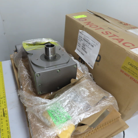 NORD SK4282AZSH.F Helical Gear Reducer 15.20:1 Ratio 115 RPM NEW
