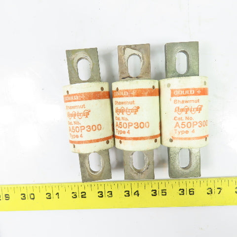 Gould Shawmut A50P300 300A Type 4 Amptrap Fuse 500VAC Lot Of 3