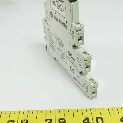 Allen-Bradley 700-HLT1U1 Relay Socket Base w/ 700-TBR24 Relay 24VDC 6A 250VAC