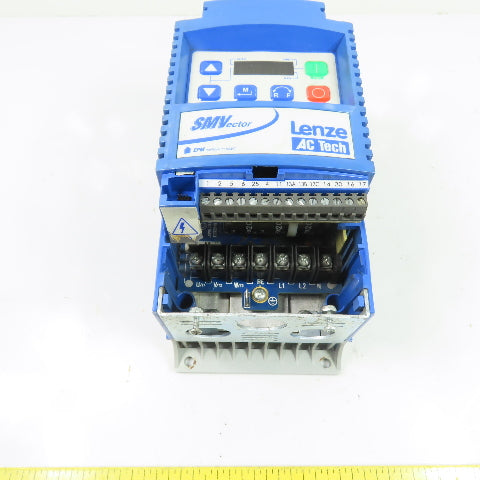 Lenze 13469590 ESV371N01SXB 0.5HP AC Variable Frequency Drive Inverter 120/240V