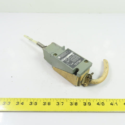 Allen-Bradley 802T-WSP Oiltight Limit Switch 2-Pole 600VAC Ser H