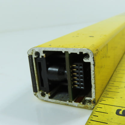 Schmersal SLC440-R0330-14-01 Safety Beam Light Curtain Receiver Missing End Cap