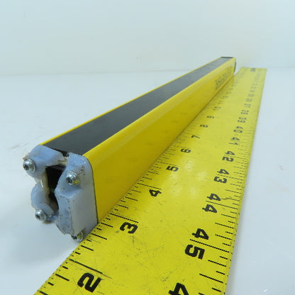 Schmersal SLC440COM-E-0410-14 Safety Beam Light Curtain Emitter Broken End Cap