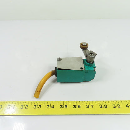 Allen-Bradley 802M-AY12 Bul. 802M Roller Lever Limit Switch