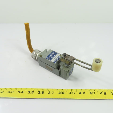 Square D 9007 C54B2 Class 9007 Roller Lever Limit Switch Ser A W/ 10° Head