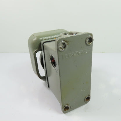 Allen-Bradley 800P-1S1BBS Palm Operated Push Button Station START 600V NEMA 13