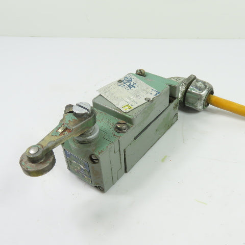 Square D 9007 C54B2 Class 9007 Roller Lever Limit Switch Ser A W/ 10° Head