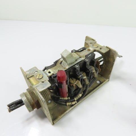 Square D KG-2 Type KG-2 Manual Motor Starting Switch 20/30A 250/600VAC